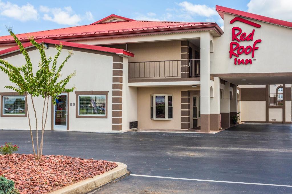 Red Roof Inn Bowling Green Main image 1